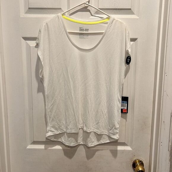 Nike Women’s Size M/L Club Tee Boxy Loose‎ Fit White Stay Cool Dri-Fit NWT - Picture 1 of 8